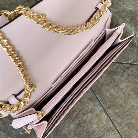 MICHAEL KORS JET SET ITEM LG WALLET ON A CHAIN - Picture 14 of 16